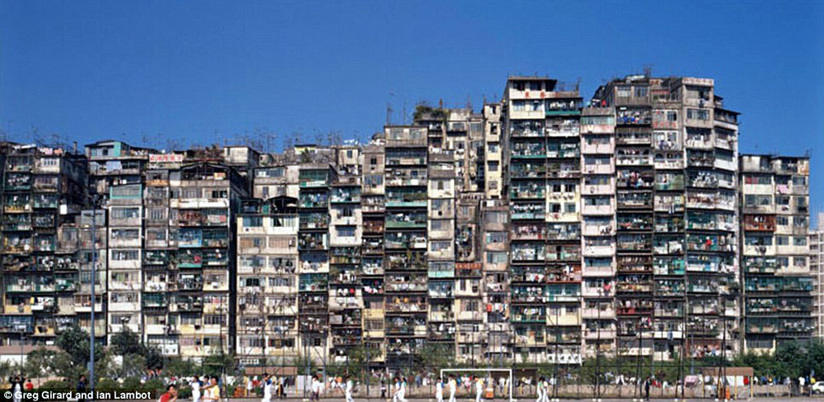 Città tumorali: l’oscurità di Kowloon